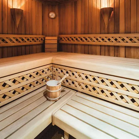 Ladis-10 By Interhome 라디스