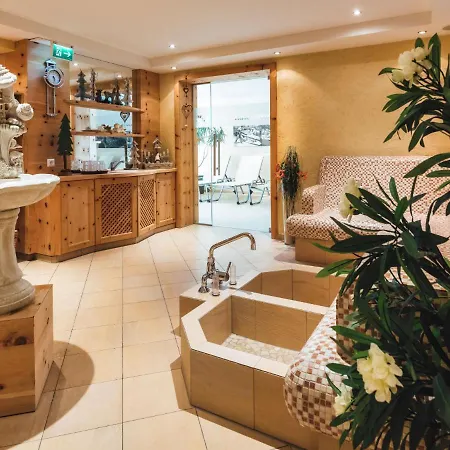 Ladis-10 By Interhome 라디스