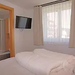 Ladis-10 By Interhome Appartement