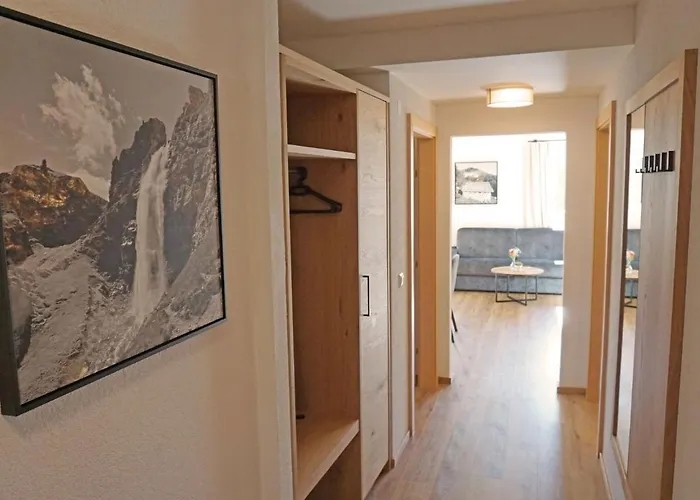 Ladis-10 By Interhome Ladis